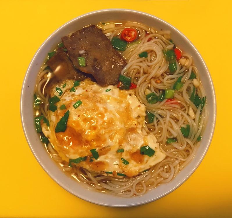 一碗热汤面