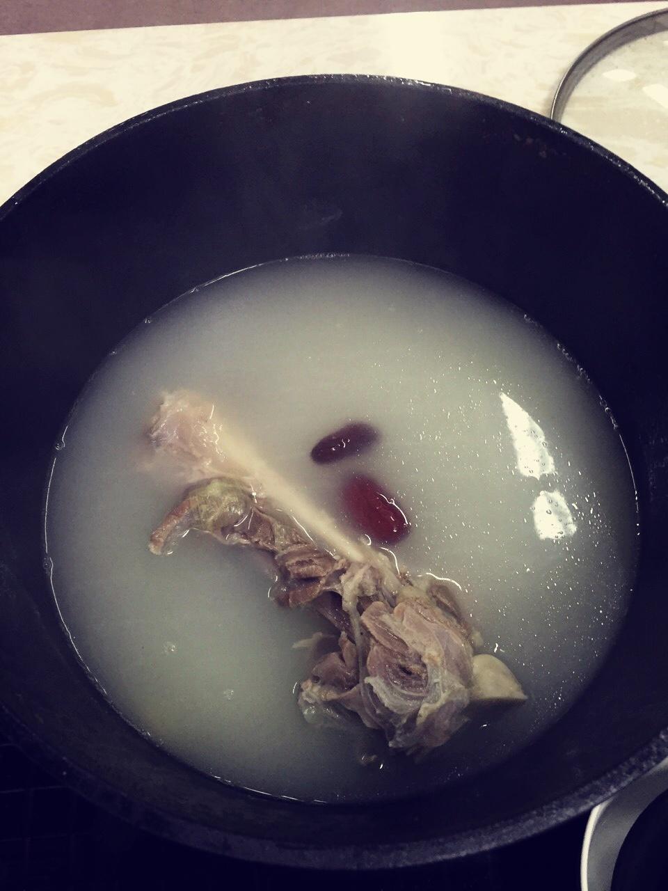 肉苁蓉羊汤的做法