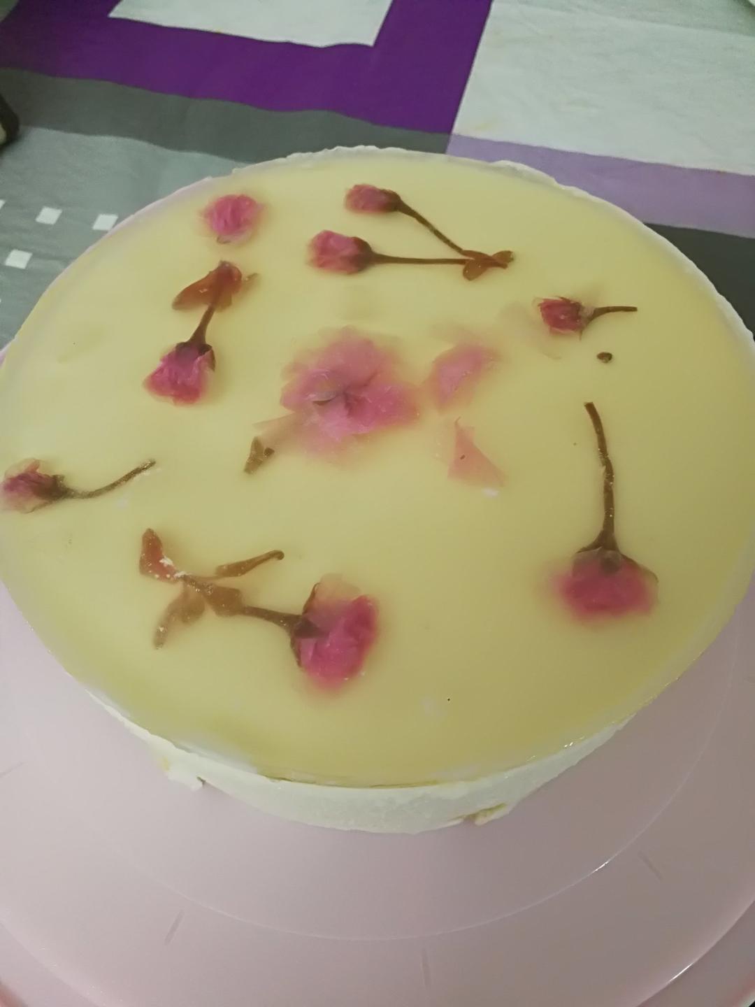 颜值爆表的樱花慕斯。（6寸圆模）