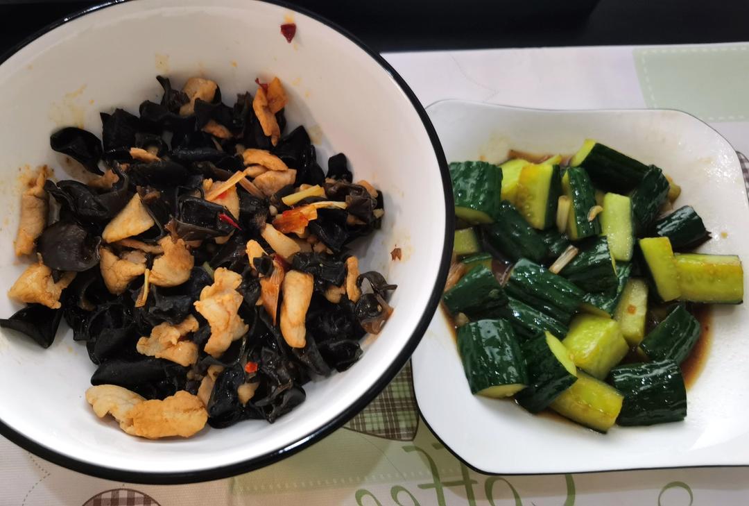 木耳杏鲍菇炒肉丝