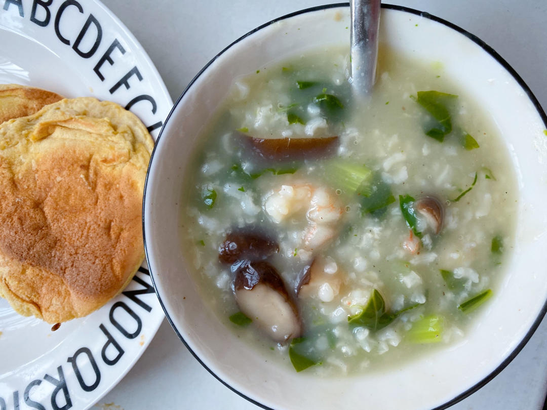 快手白菜鲜虾米粥（15分钟一锅粥）