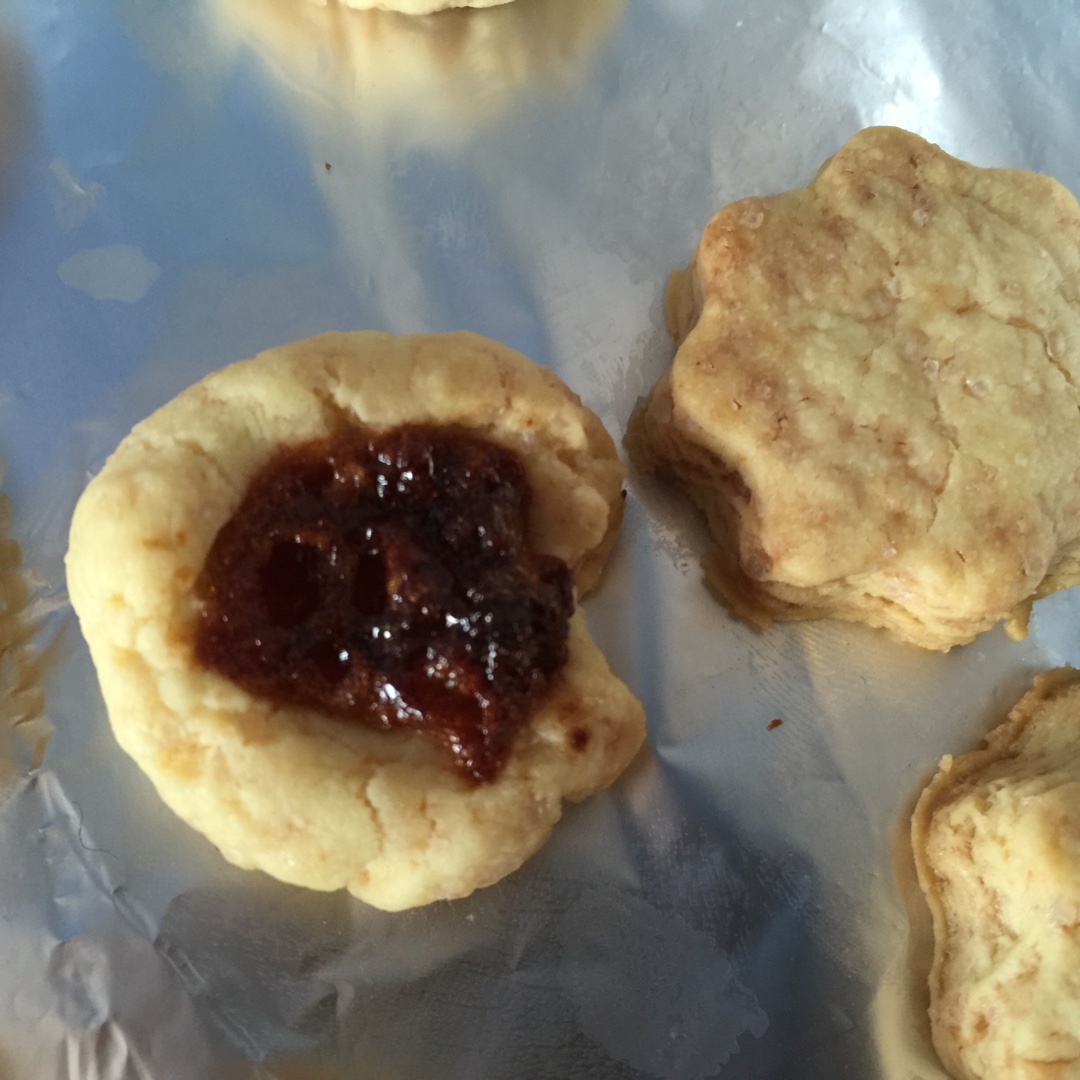 红莓果酱饼干