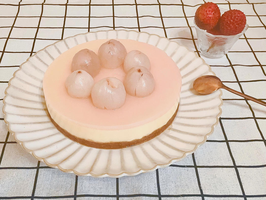 夏日荔枝酸奶慕斯