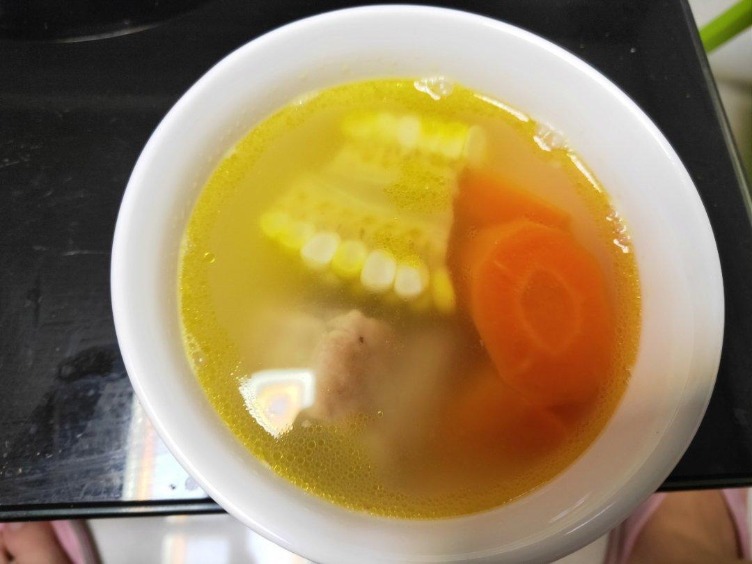 厨师长教你：“玉米排骨汤”的家常做法，营养又美味，先收藏了