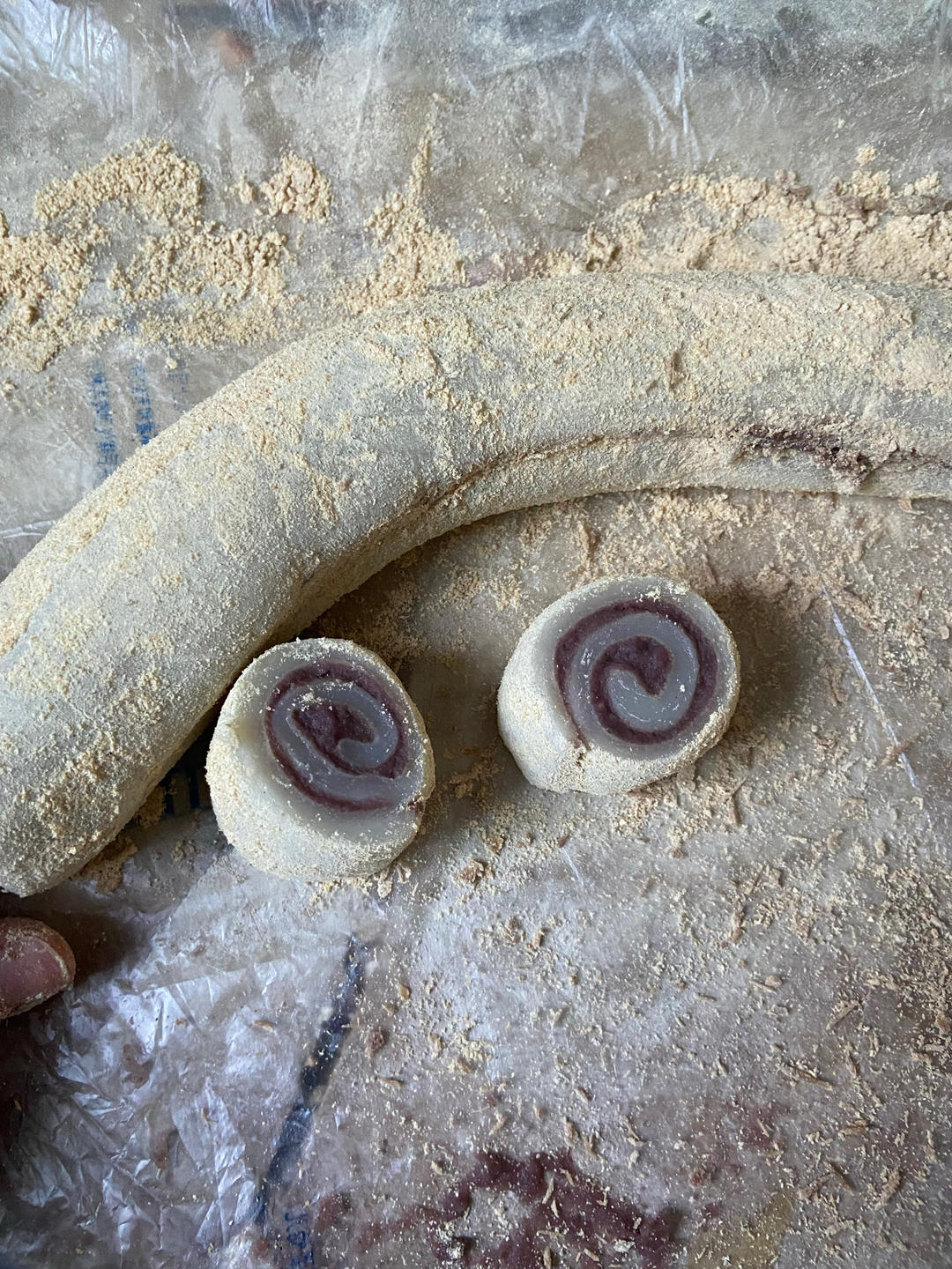 此配方做出的驴打滚无比软糯，放一天还是软的