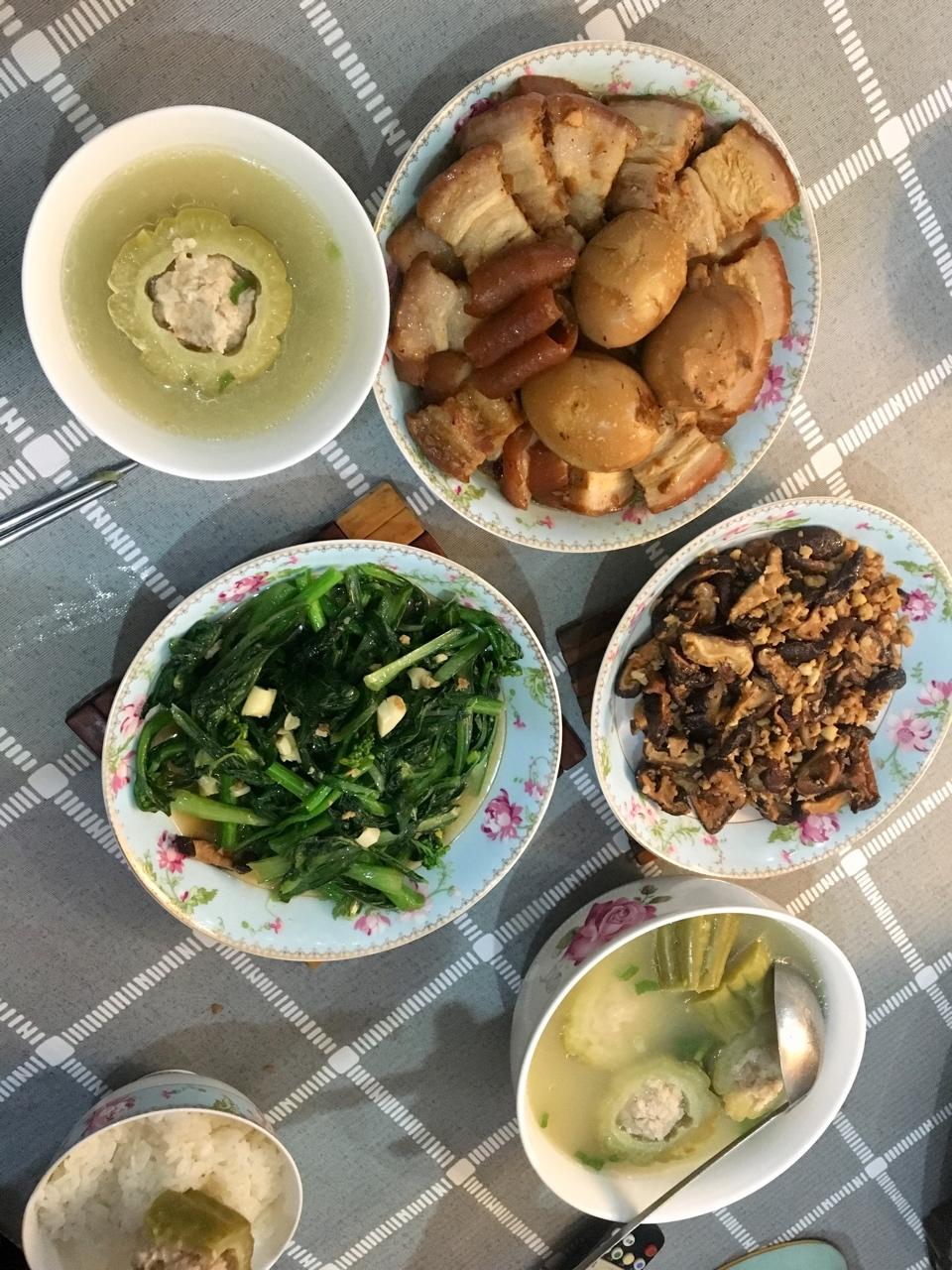 人见人爱的五花肉
