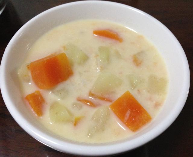 土豆胡萝卜番茄奶油汤的做法