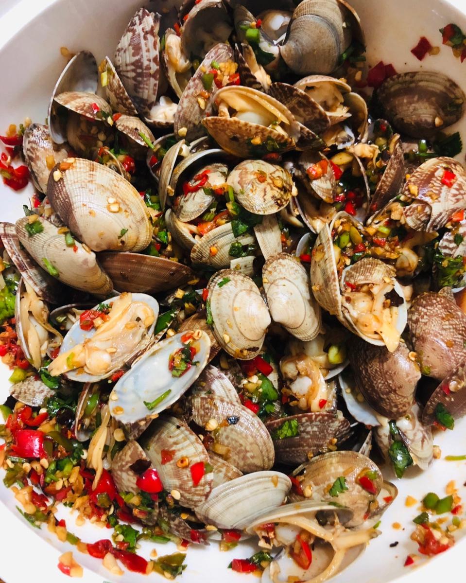 凉拌花甲（超简单又好吃！）