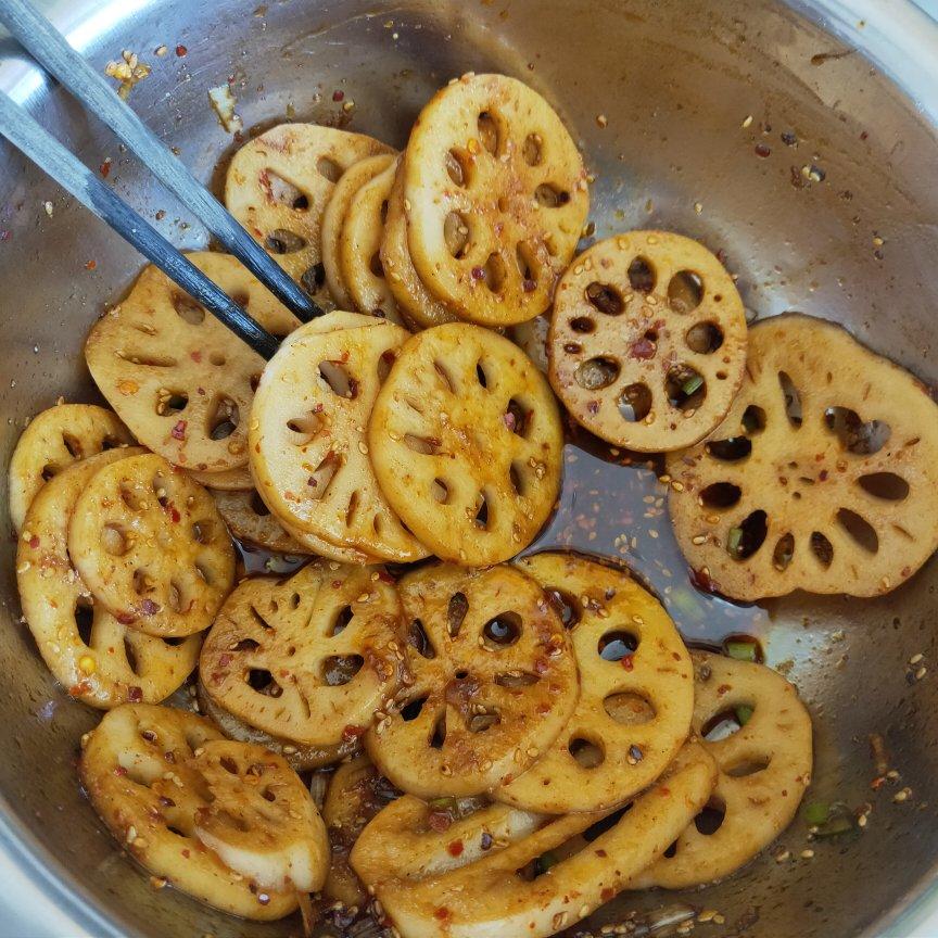 追剧解馋小吃 麻辣藕片