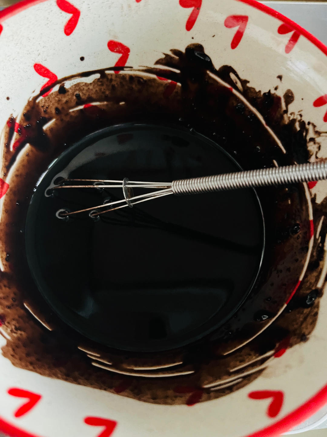 吃一口就满足的梦龙蛋糕卷，巧克力脆皮蛋糕卷