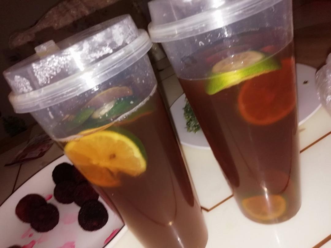 清凉一夏～柠檬冰红茶