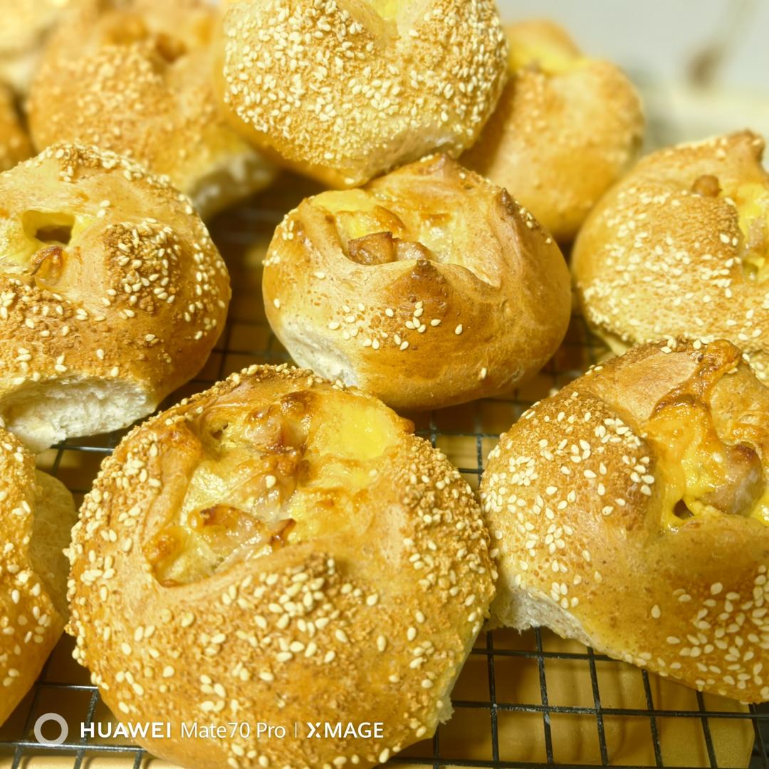 咸香口面包！培根火腿芝士熔岩面包！