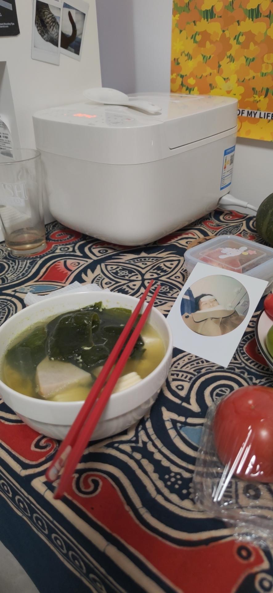 裙带菜豆腐汤