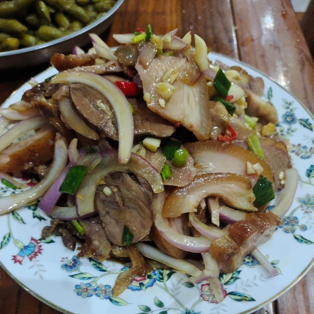凉拌肘子肉