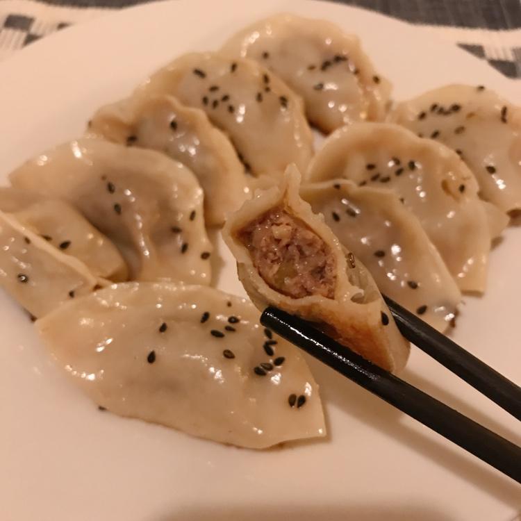芹菜猪肉馅儿饺子