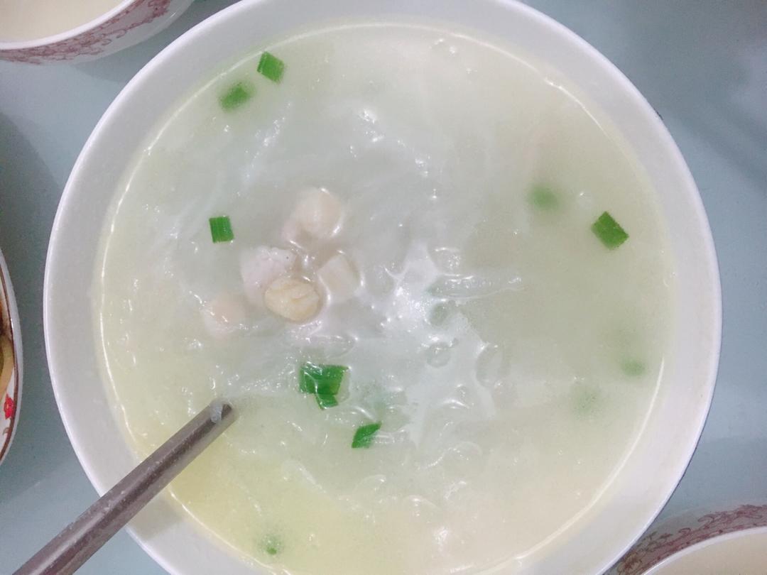 干贝里脊萝卜丝汤