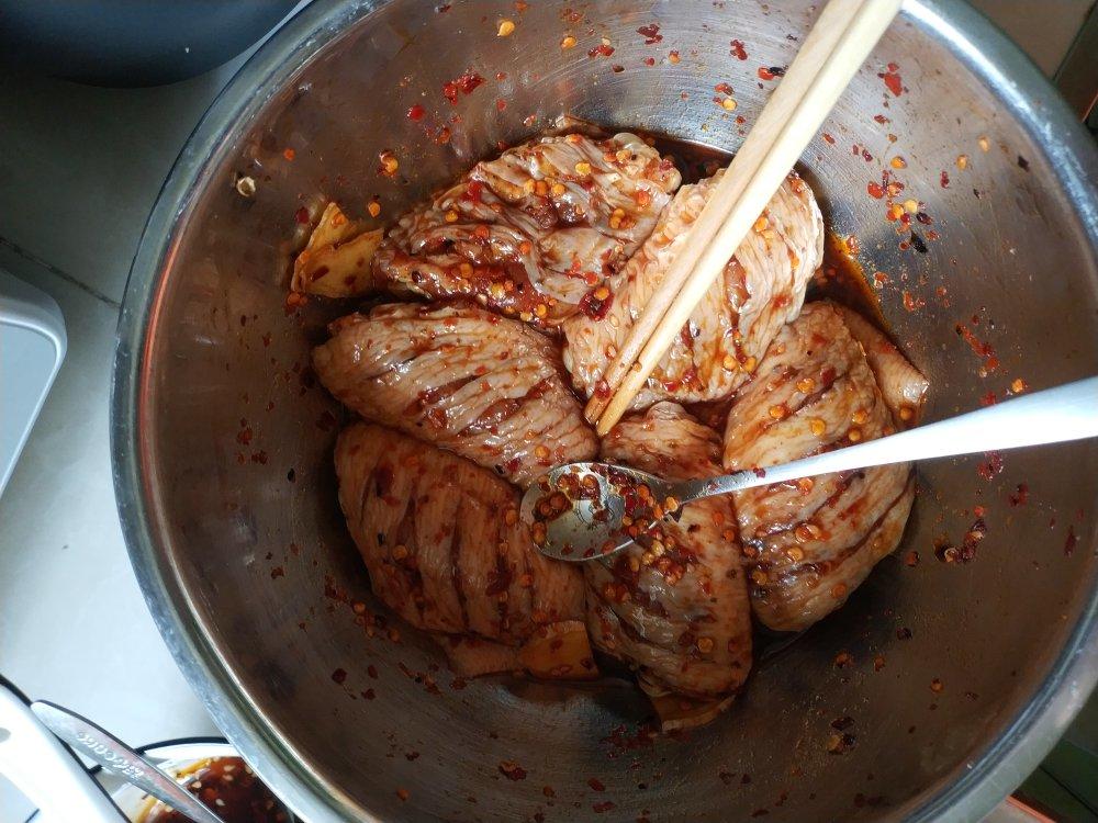 快手菜：6分钟微波炉版烤鸡翅