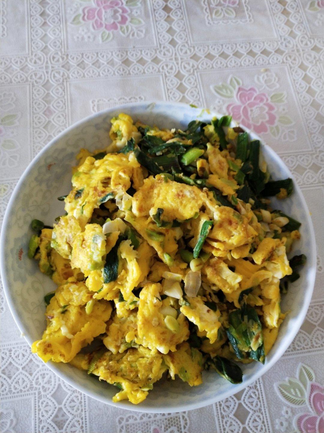 蒜苗炒鸡蛋