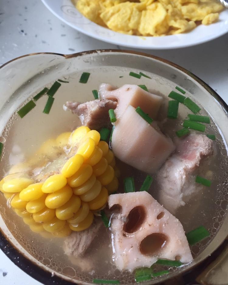 miss娟_apcg做的莲藕玉米排骨汤