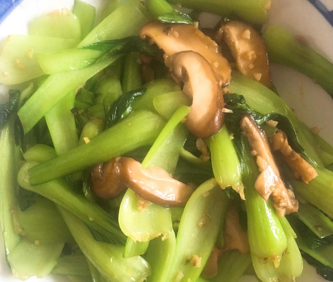青菜炒香菇