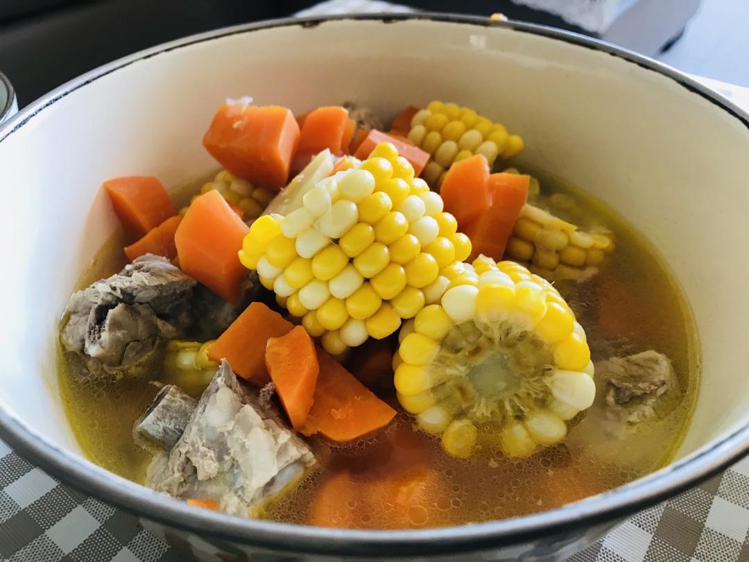 排骨玉米汤