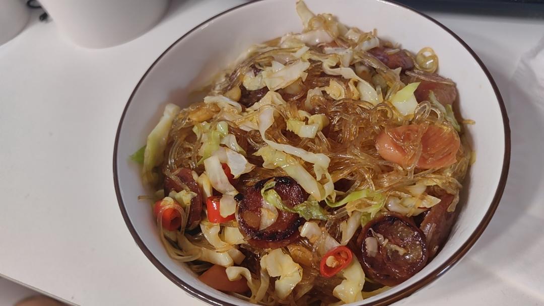 最近爱吃粉丝粉条～包菜炒粉丝
