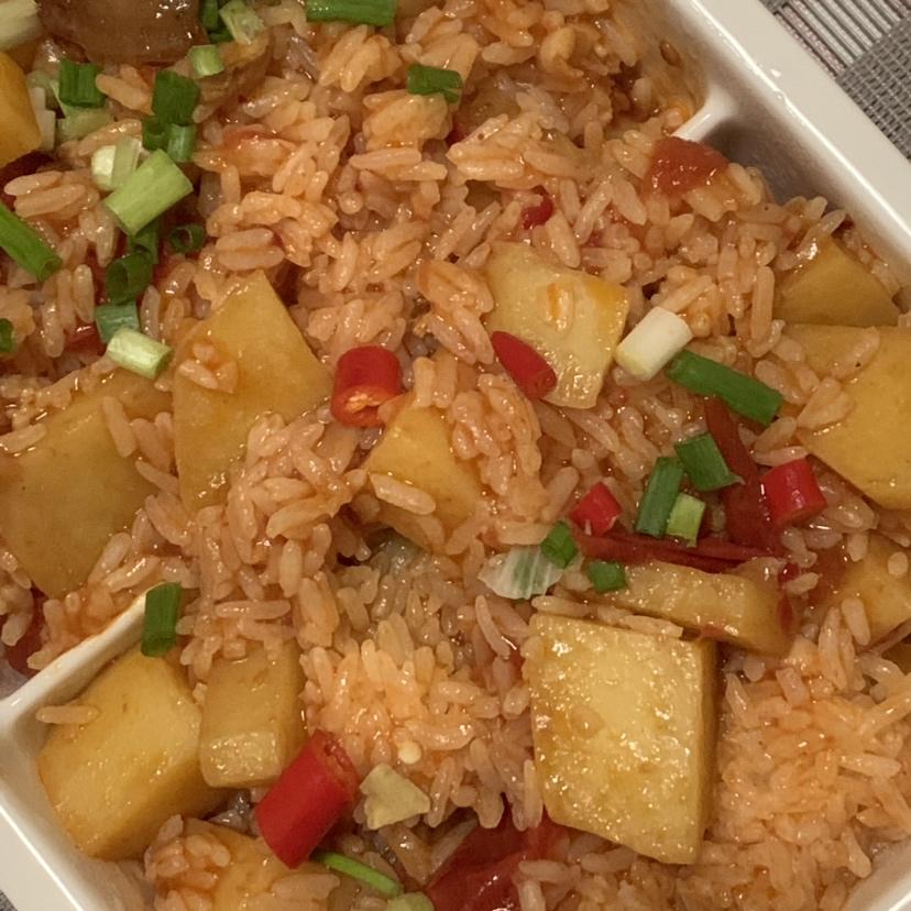 土豆焖饭（电饭锅版）