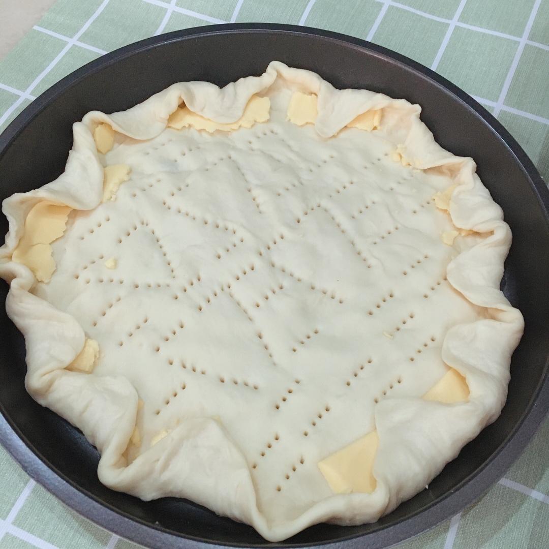 芝心披萨饼底的制作