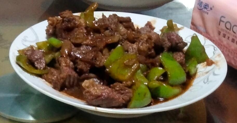 秘制铁板黑椒牛肉粒