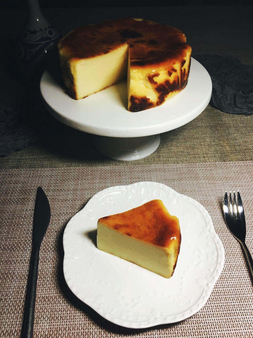 小山进公开食谱-使用大量牛奶，无淡奶油的巴斯克乳酪蛋糕