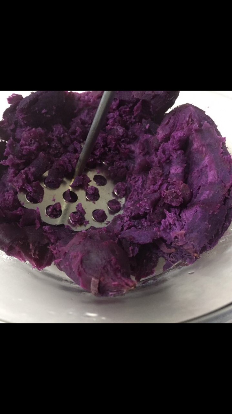 山药紫薯卷的做法 步骤2