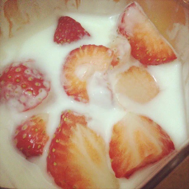 草莓真果粒（草莓牛奶）