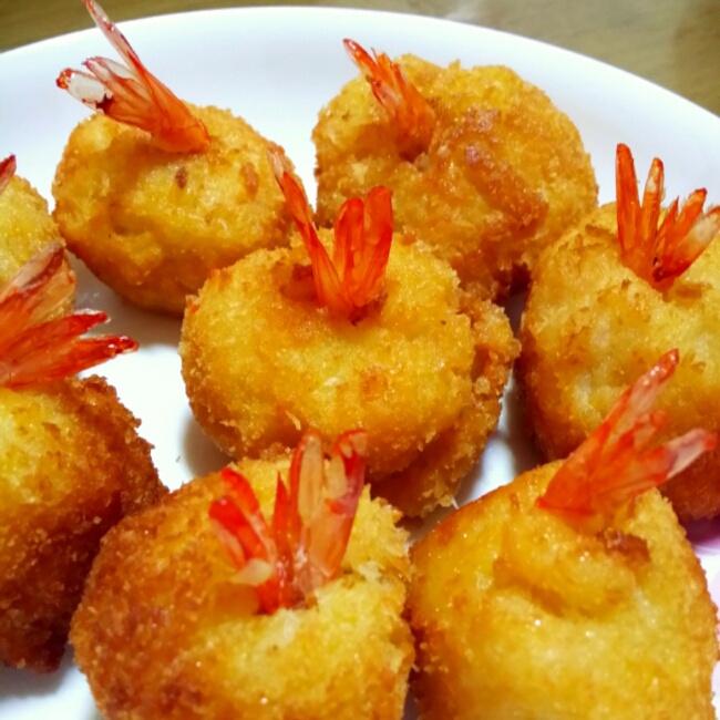 土豆泥鲜虾球