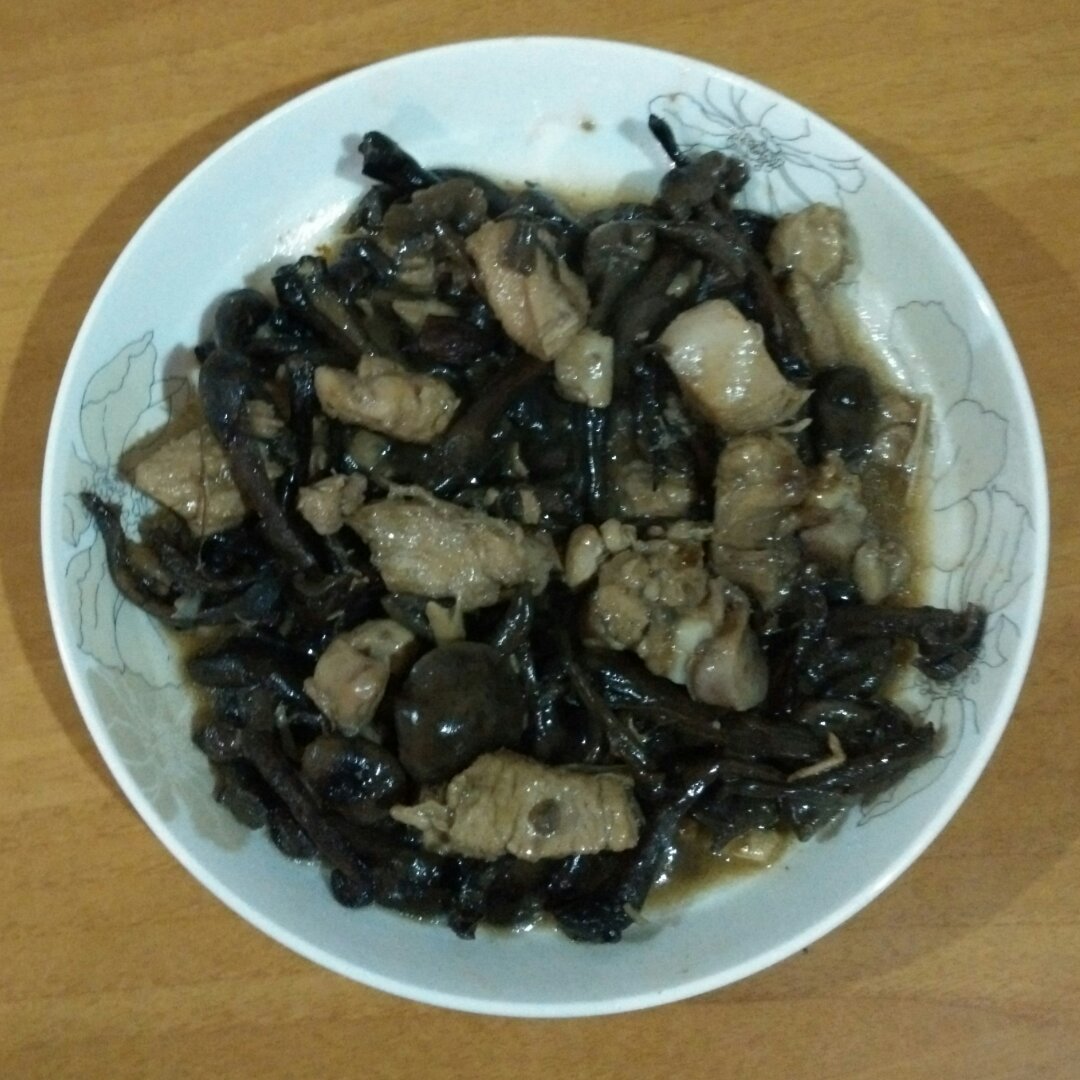 小鸡炖蘑菇
