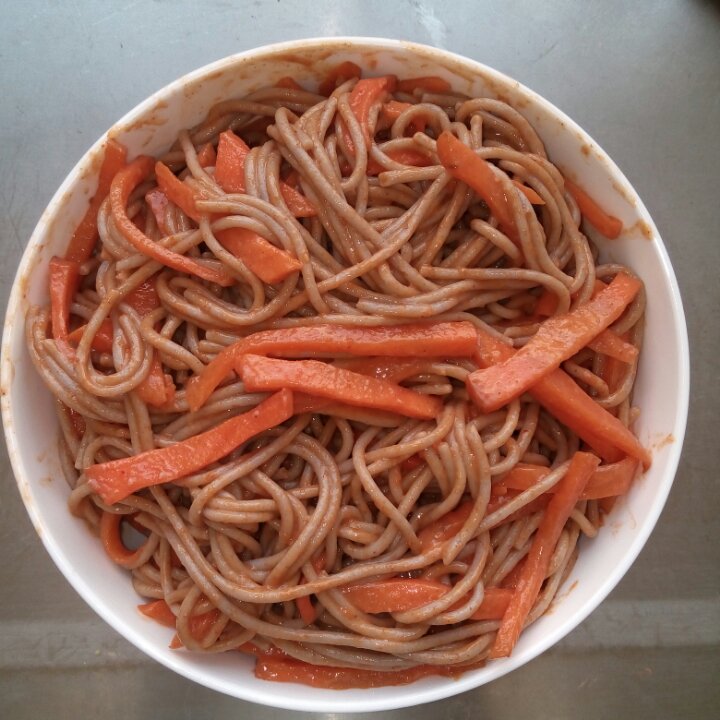 zy39做的韩式拌荞麦冷面