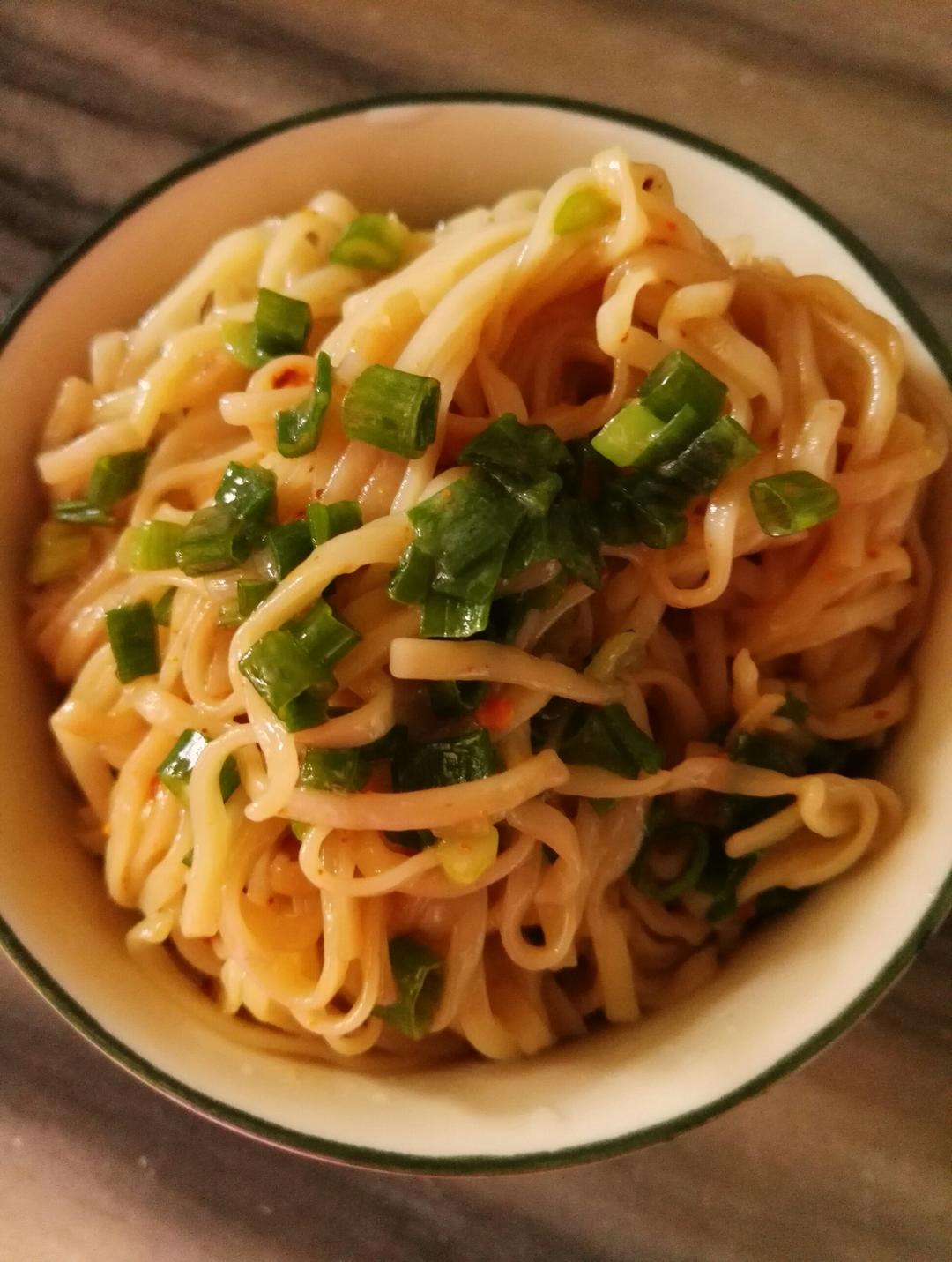 香葱油泼拌面——汪涵《天天向上》现场传授
