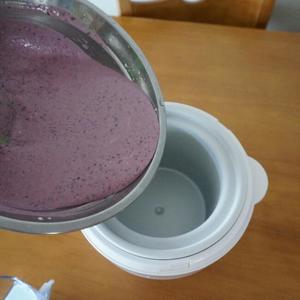 蓝莓酸奶冰淇淋的做法 步骤4
