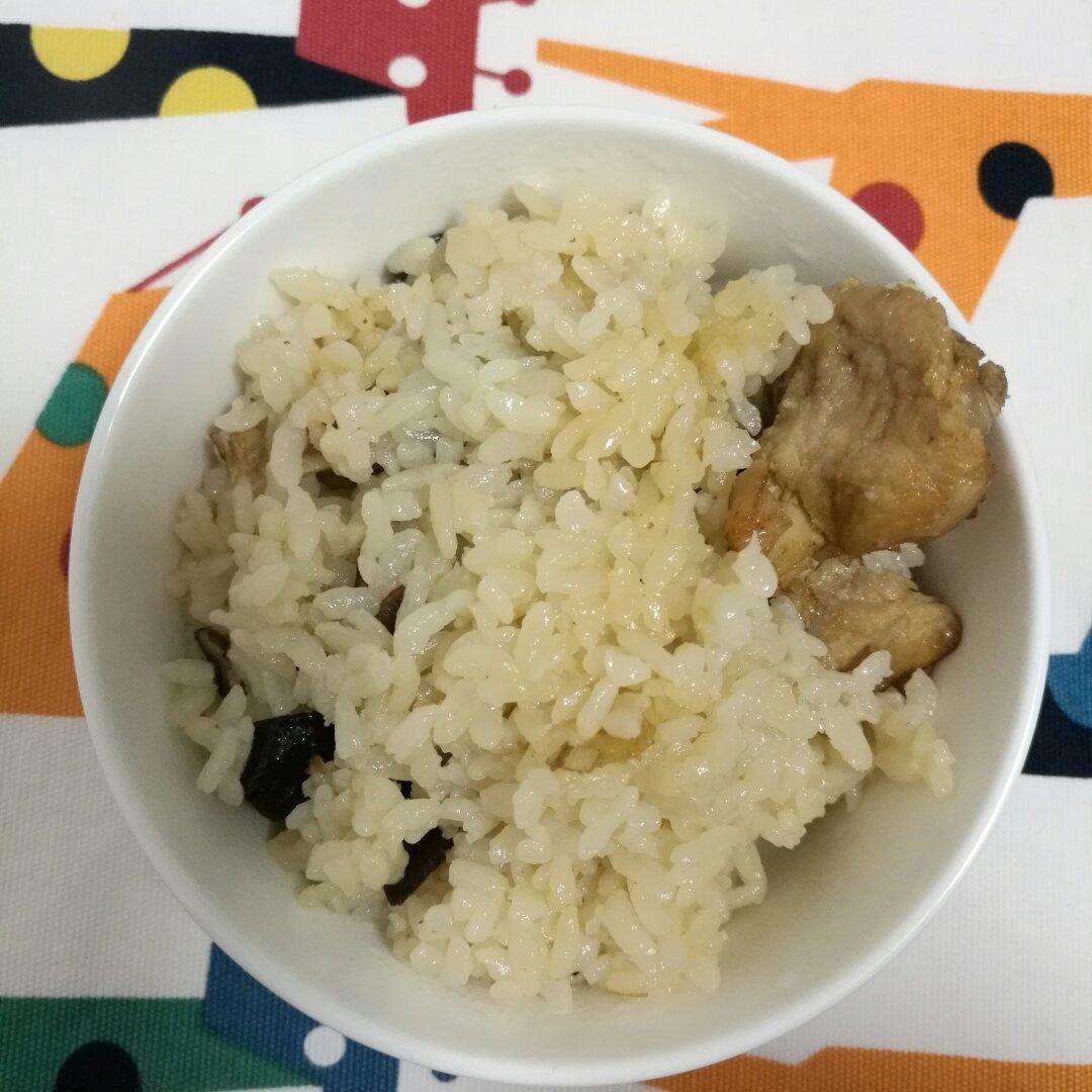 喷香排骨焖饭（爆好吃）