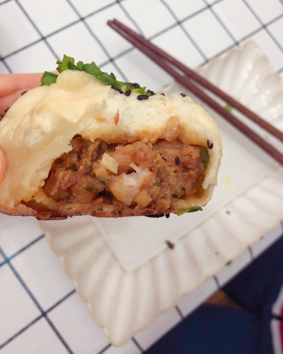 榨菜鲜肉包子