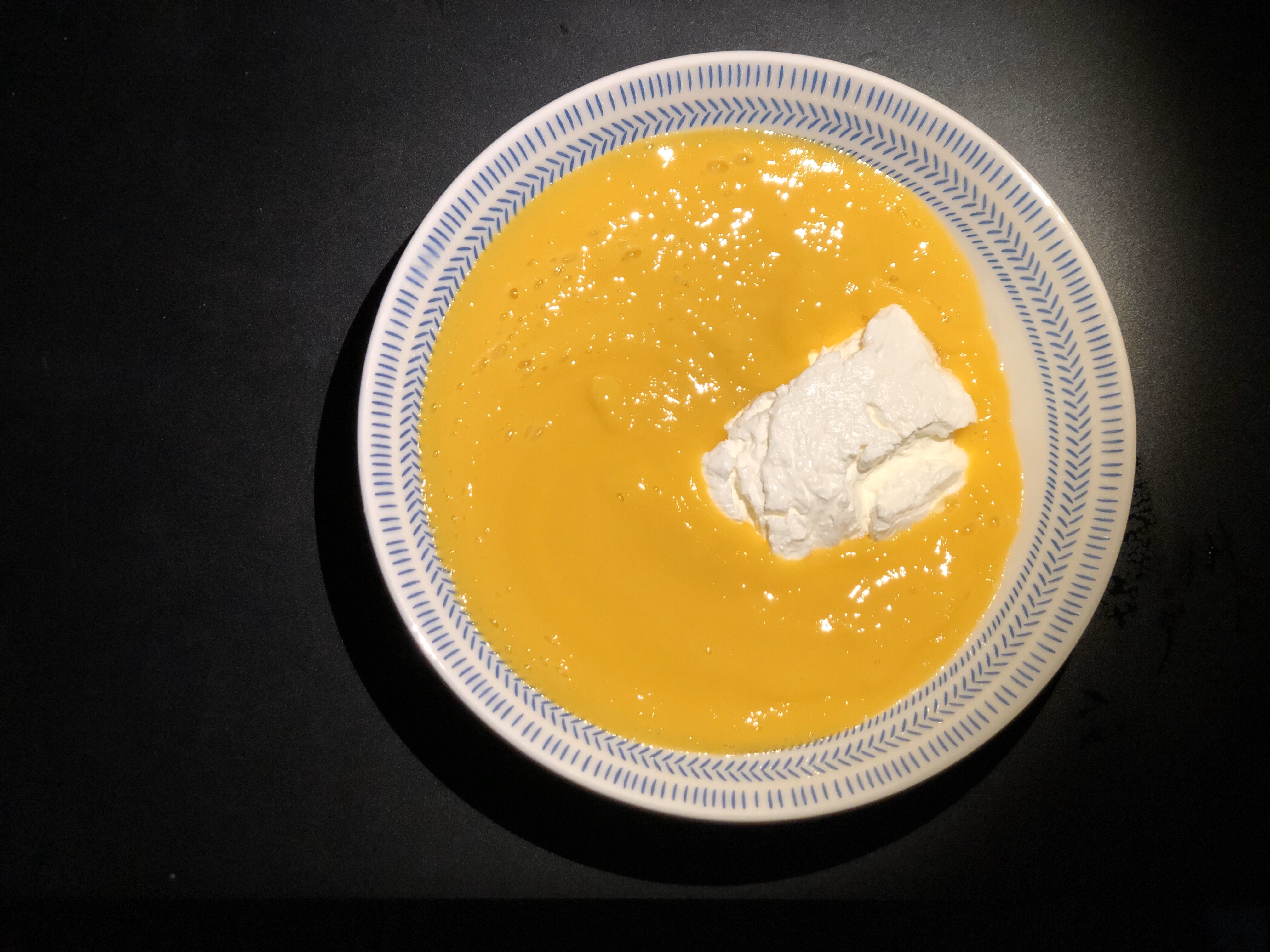 减脂是不可能の低热量酸奶芒果慕斯的做法 步骤9