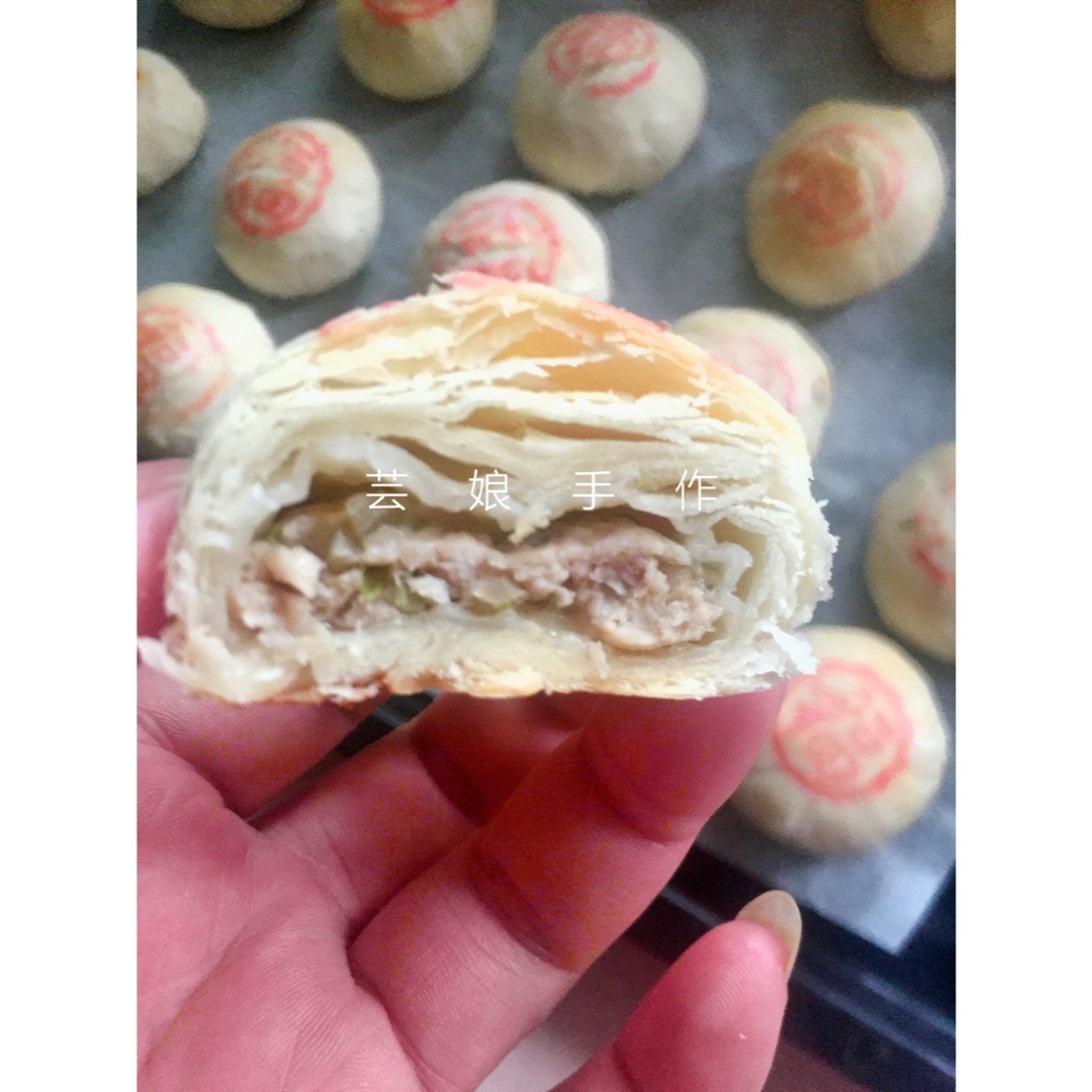苏式梅干菜鲜肉月饼