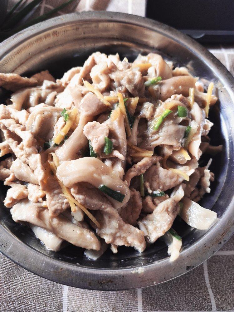 平菇/海鲜菇炒肉