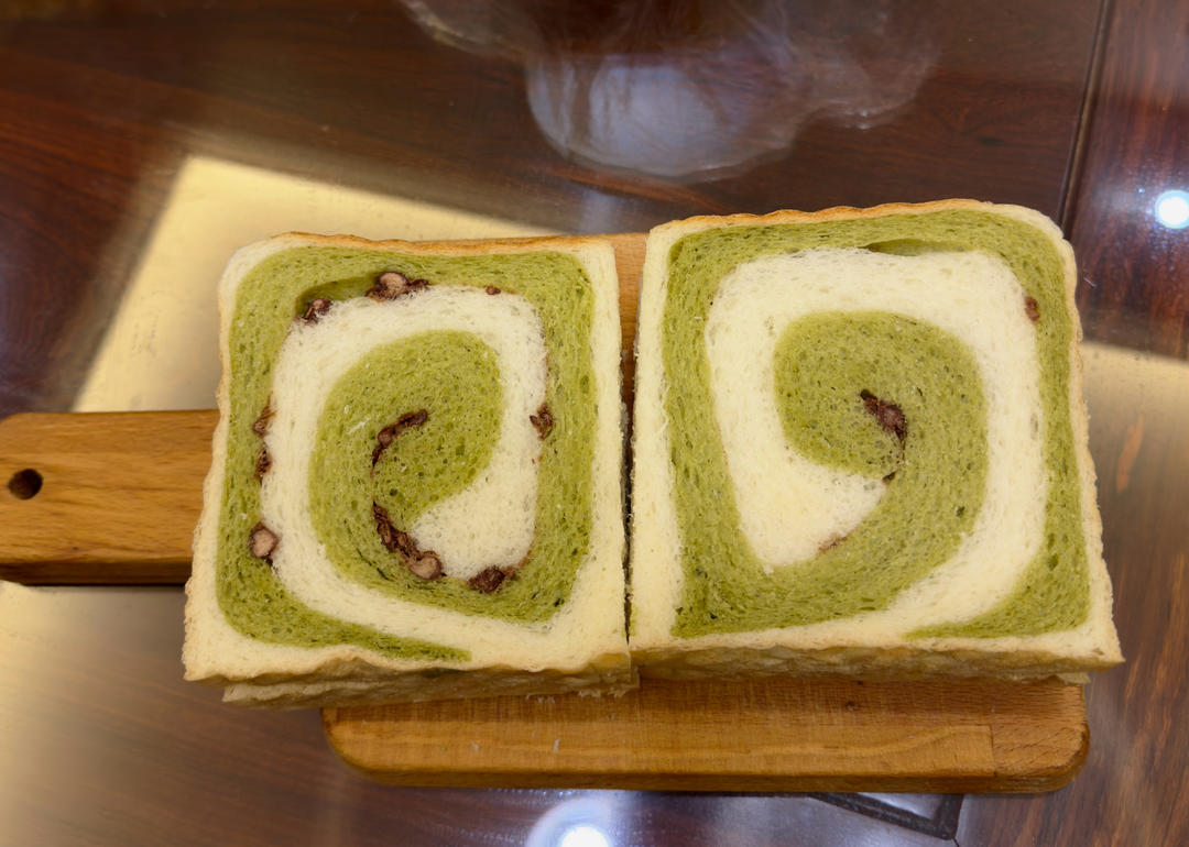 抹茶双色吐司