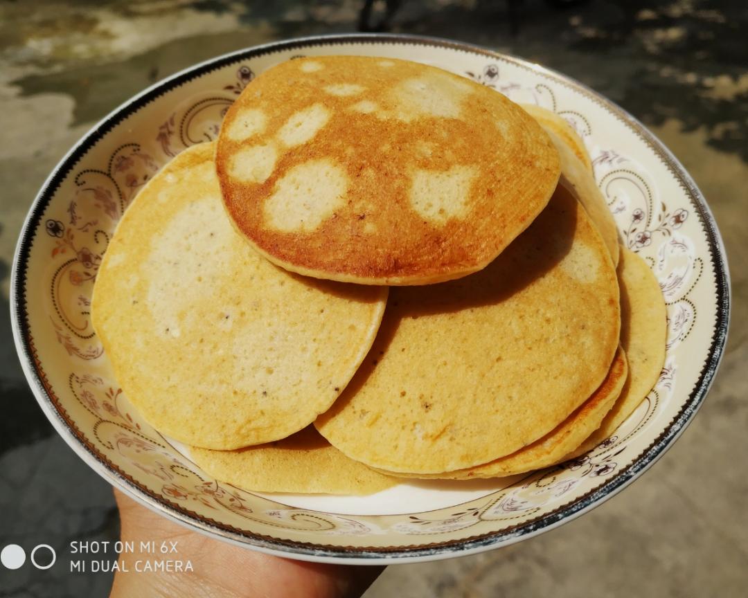 香蕉松饼的做法