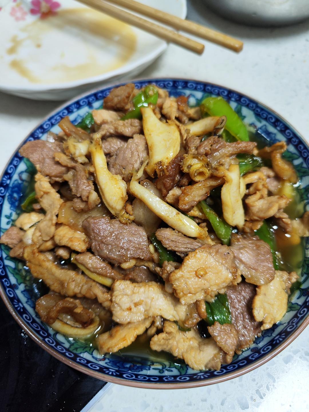 鲍鱼辣椒炒肉，湘菜界的大佬，简单又好吃