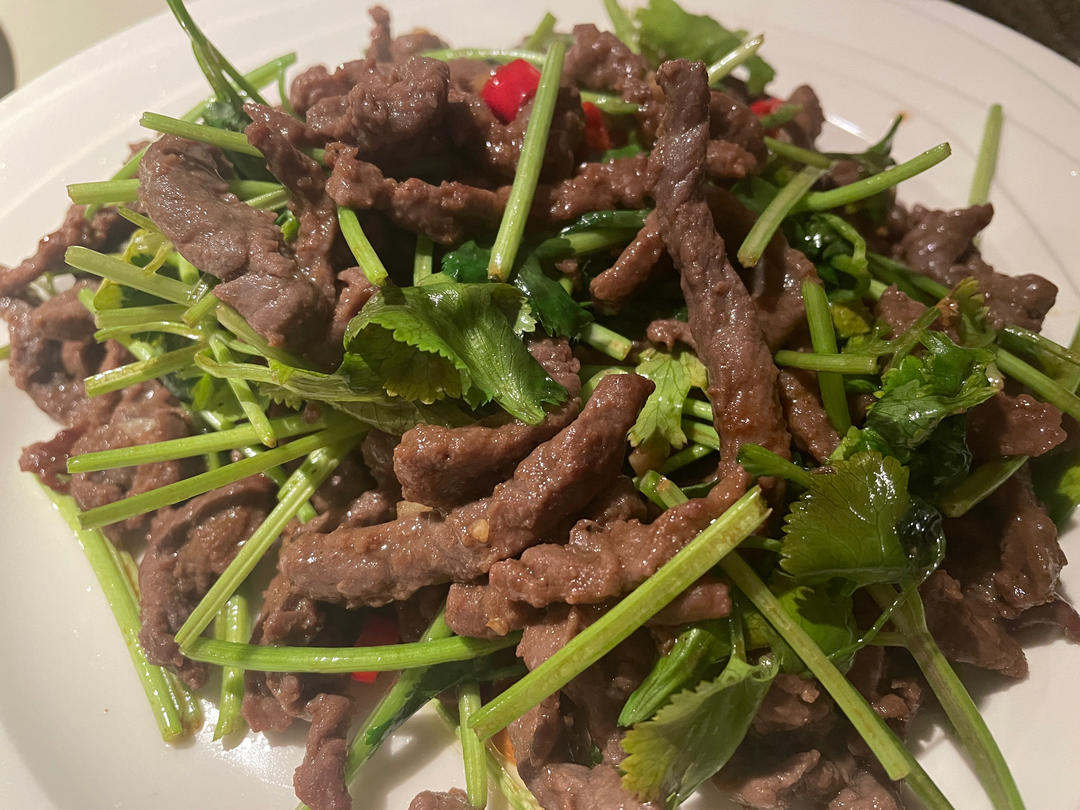 香菜牛肉丝（下饭神器）