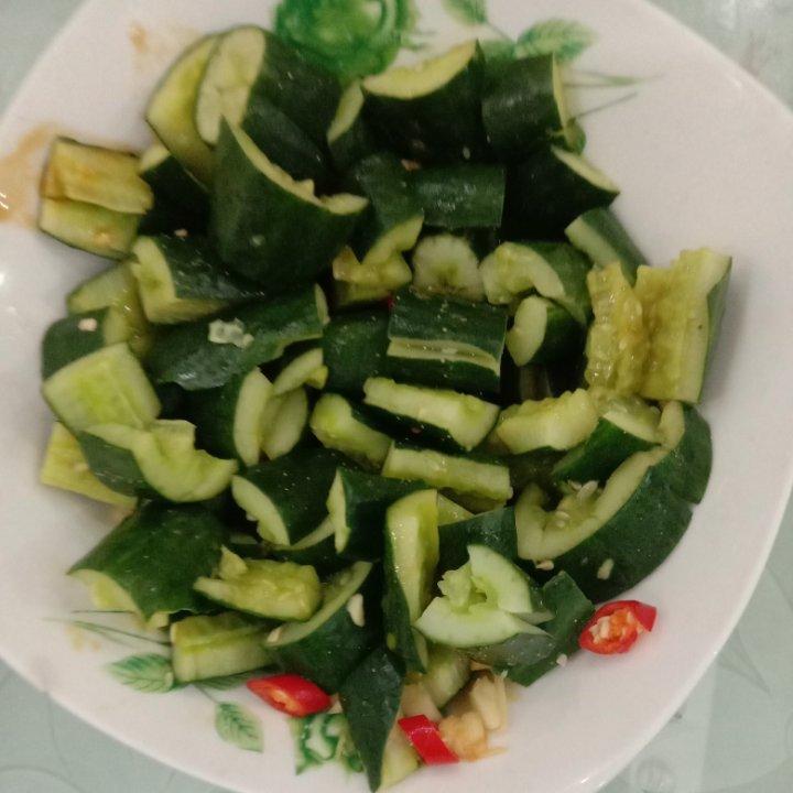 赞不绝口拍黄瓜🥒