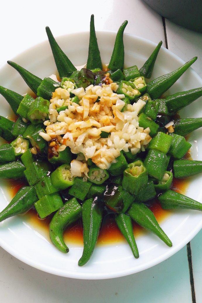 【【白灼秋葵】清爽简单图片】蓬安安_下厨房
