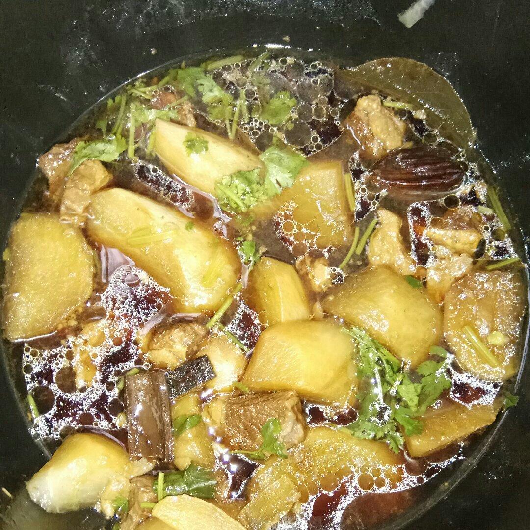 高压锅版萝卜牛腩