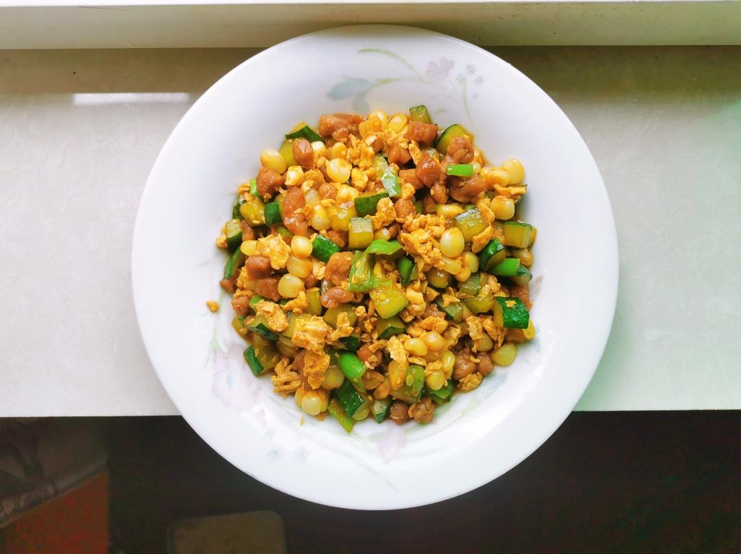 杏鲍菇黑胡椒牛肉粒~老丁的私房菜
